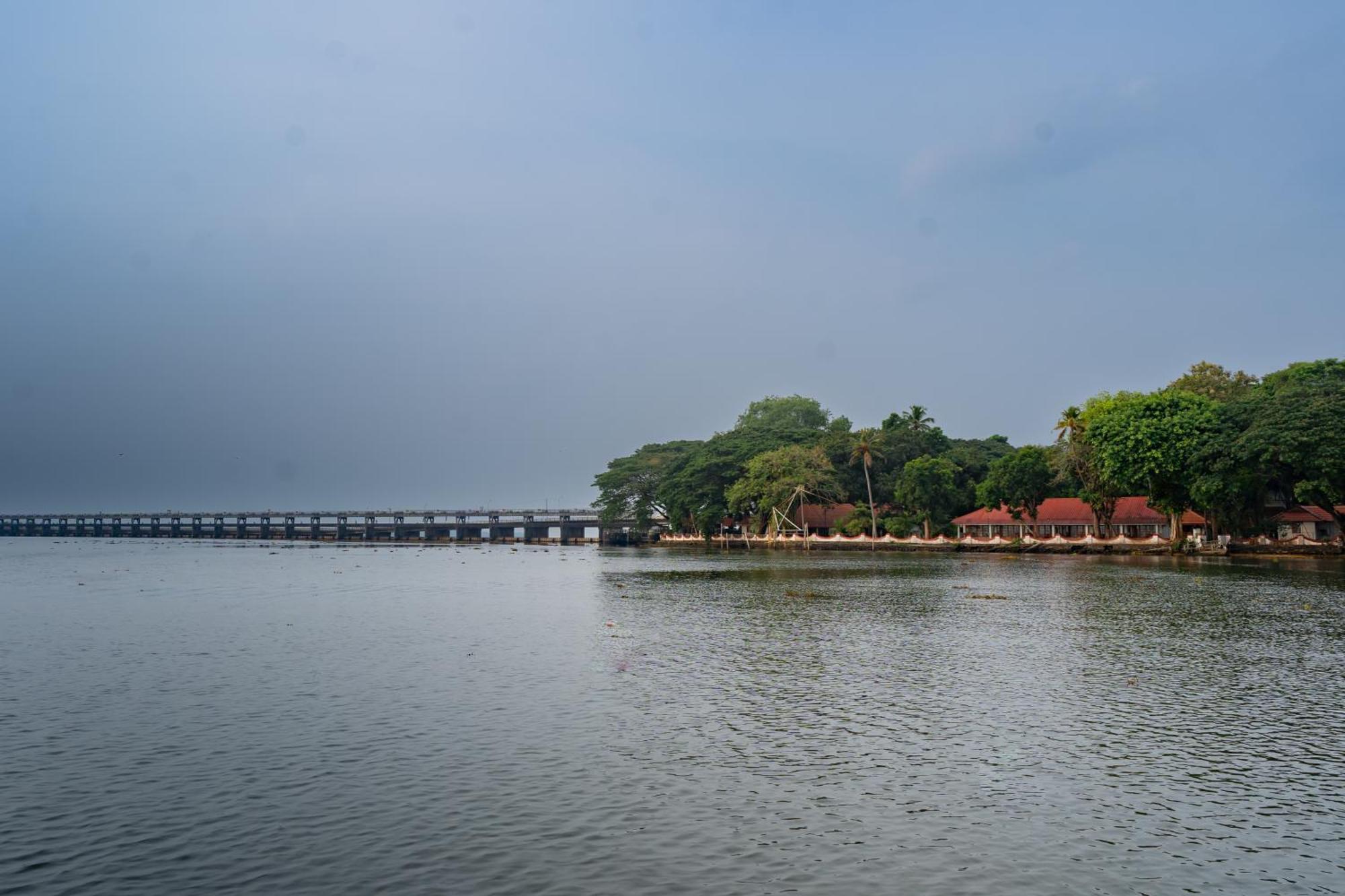 Ktdc Kumarakom Gateway Resort アーラップーザ県 エクステリア 写真