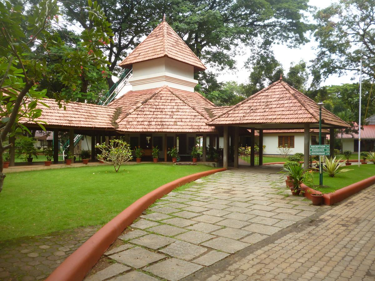 Ktdc Kumarakom Gateway Resort アーラップーザ県 エクステリア 写真