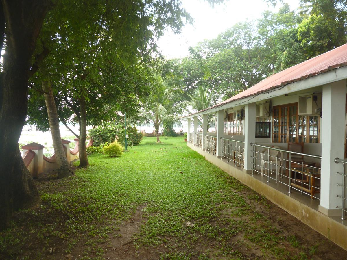 Ktdc Kumarakom Gateway Resort アーラップーザ県 エクステリア 写真